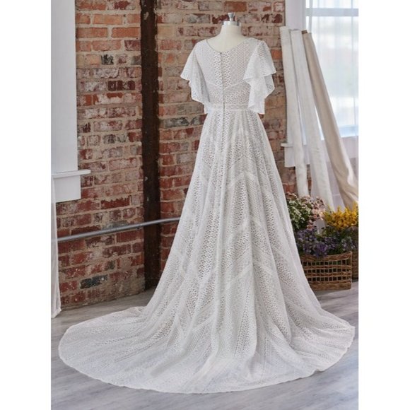 Maggie Sottero Orchid Wedding Gown Size 12 NEW - Picture 10 of 11